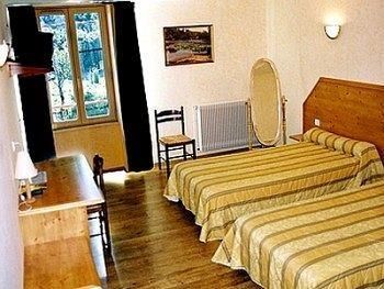 Logis Le Saint Cyr