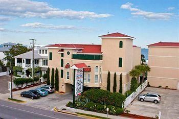 DeSoto Beach Hotel