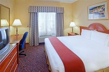 Fairfield Inn & Suites Houston Hobby Airport