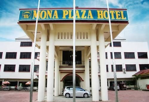 OYO 742 Mona Plaza Hotel