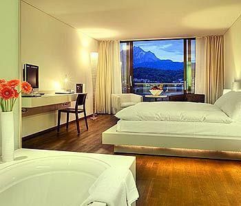 HERMITAGE Lake Lucerne - Beach Club & Lifestyle Hotel