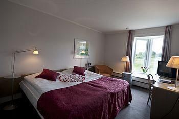HVIDE HUS HOTEL