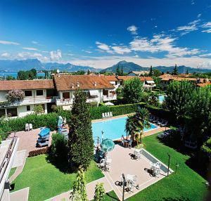 Outdoor Pictures 24