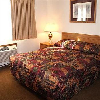 Lupine Inn
