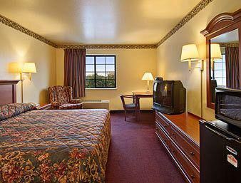 Super 8 by Wyndham Claremore OK