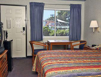 Travelodge by Wyndham Hollywood-Vermont/Sunset