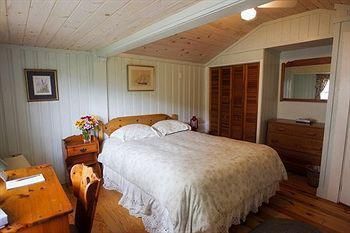 Spruce Point Inn Resort and Spa