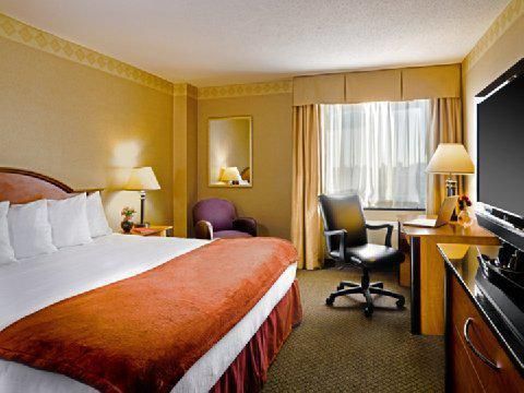 Holiday Inn LaGuardia Airport at Citifield / Flushing, an IHG Hotel