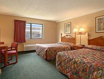 Super 8 by Wyndham Chicago/Rosemont/O'Hare/SE