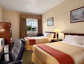 Days Inn by Wyndham Federal Way