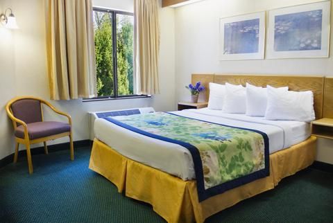 Hampton Inn & Suites-Asheville Biltmore Village, NC
