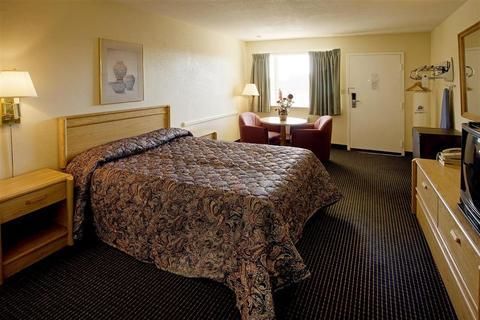 Americas Express Inn South Hill