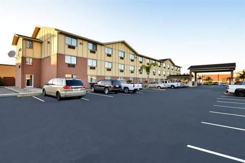 SureStay Plus Hotel by Best Western Hayward