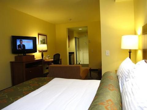 Best Western PLUS Westgate Inn and Suites
