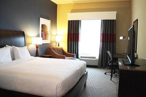 Hilton Garden Inn Falls Church