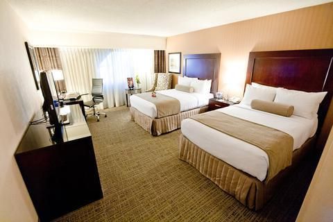 Crowne Plaza Hotel St. Louis Airport, an IHG Hotel