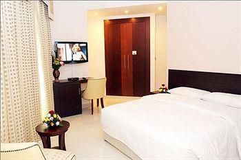 Grand Square Hotel