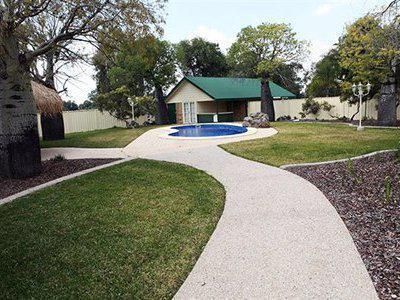 Outdoor Pictures 24