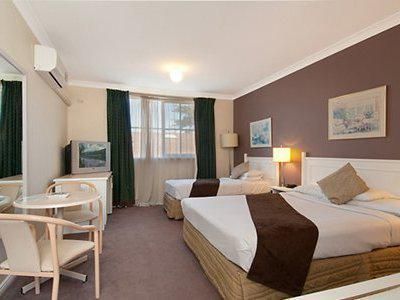Comfort Hotel Dandenong