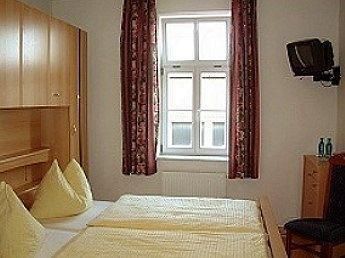 Hotel garni Goldene Henne