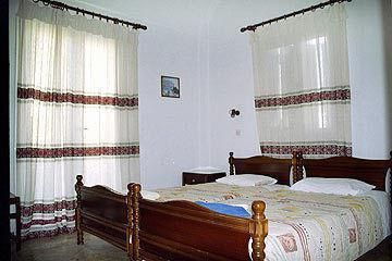 Makis Hotel