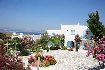 Lianos Village