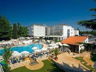 Pinia Residence