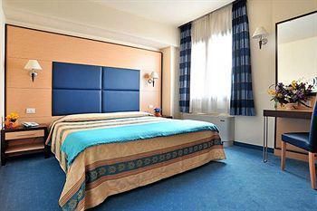 Inn Hotel