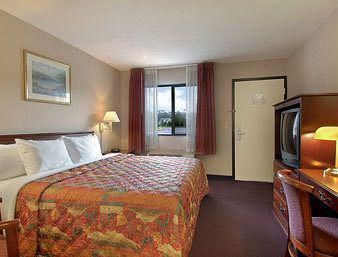 Days Inn by Wyndham Elkton Newark Area