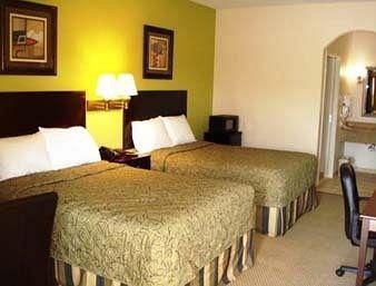 Super 8 by Wyndham Rosenberg TX