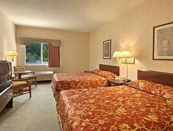 Ramada by Wyndham Glendale Heights/Lombard