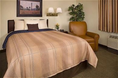 Sonesta Simply Suites Chicago Naperville