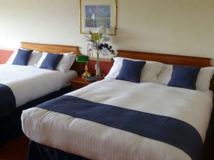 London Beach Country Hotel & Golf Club