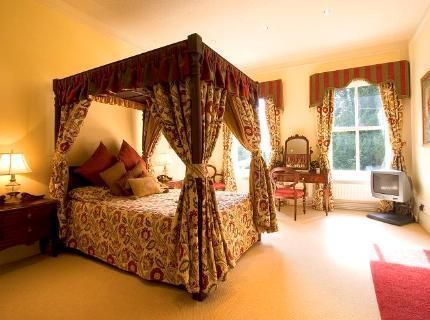 Bartle Hall Hotel