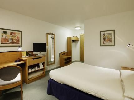 ibis Rotherham East – (M18 / M1)
