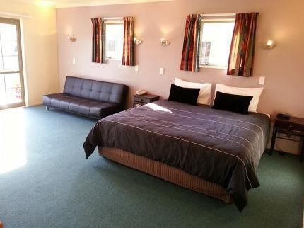 New Castle Motor Lodge