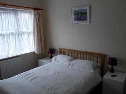Friars Walk houses with 2 bedrooms, 2 bathrooms, fast Wi-Fi and private parking