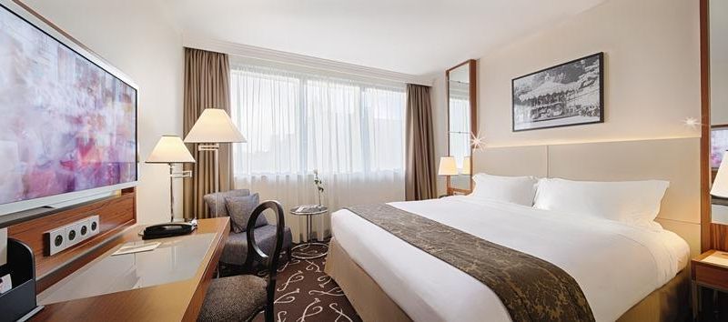 Crowne Plaza Paris - Neuilly, an IHG Hotel