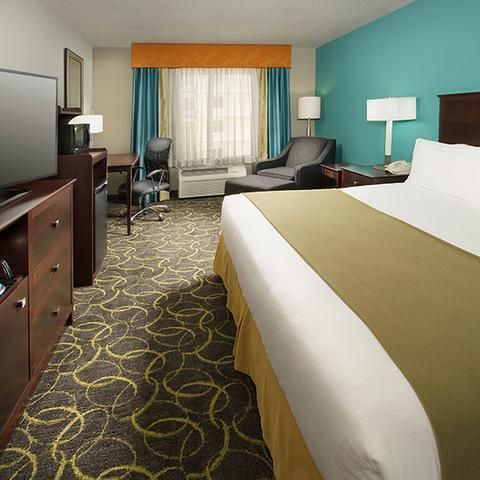 Holiday Inn Express Hotel and Suites DFW-Grapevine, an IHG Hotel