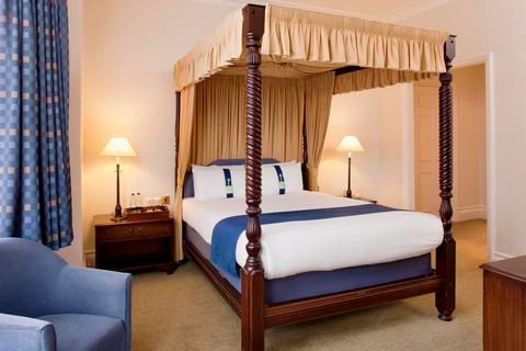 Holiday Inn Farnborough, an IHG Hotel
