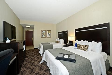 Best Western Plus Travel Hotel Toronto Airport