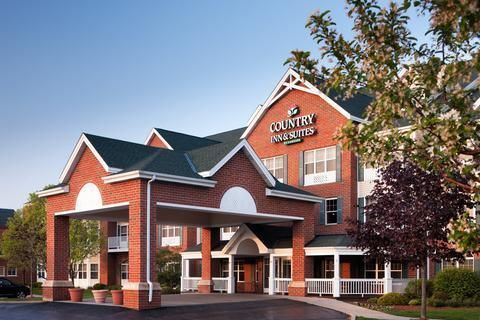 Country Inn & Suites by Radisson, Milwaukee West (Brookfield), WI