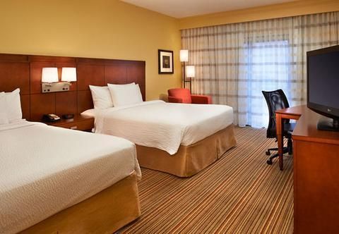 Courtyard by Marriott St. Louis Downtown West