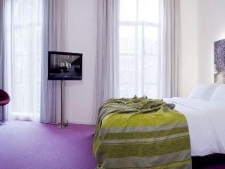 Eburon Hotel