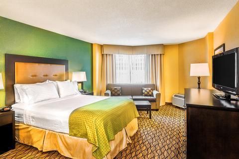 Holiday Inn Sydney - Waterfront, an IHG Hotel