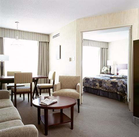 Embassy Suites By Hilton Toronto Airport