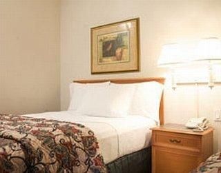 La Quinta Inn by Wyndham New Orleans Veterans / Metairie