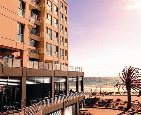 Oaks Glenelg Plaza Pier Suites