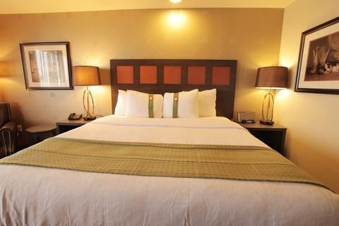 The Holiday Inn Amarillo West Medical Center, an IHG Hotel