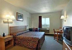 Howard Johnson by Wyndham Galveston